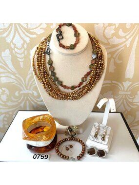Jewelry Lot Vintage Modern Necklace Bracelets Earring Jade Pearls Mixed Metal